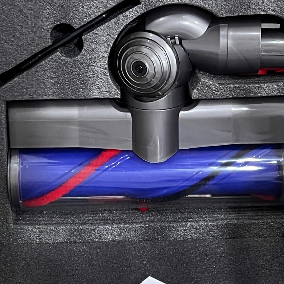 OEM Dyson Replacement Cleaner Head with Green Laser - Picture 1 of 4